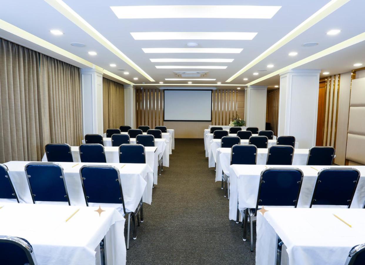 Sann Hotel Chiang Rai Bagian luar foto